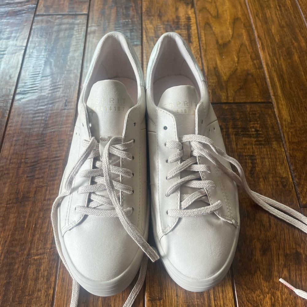 Women’s  Esprit Sneakers